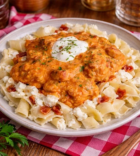 Harcsapaprikás túróscsuszával